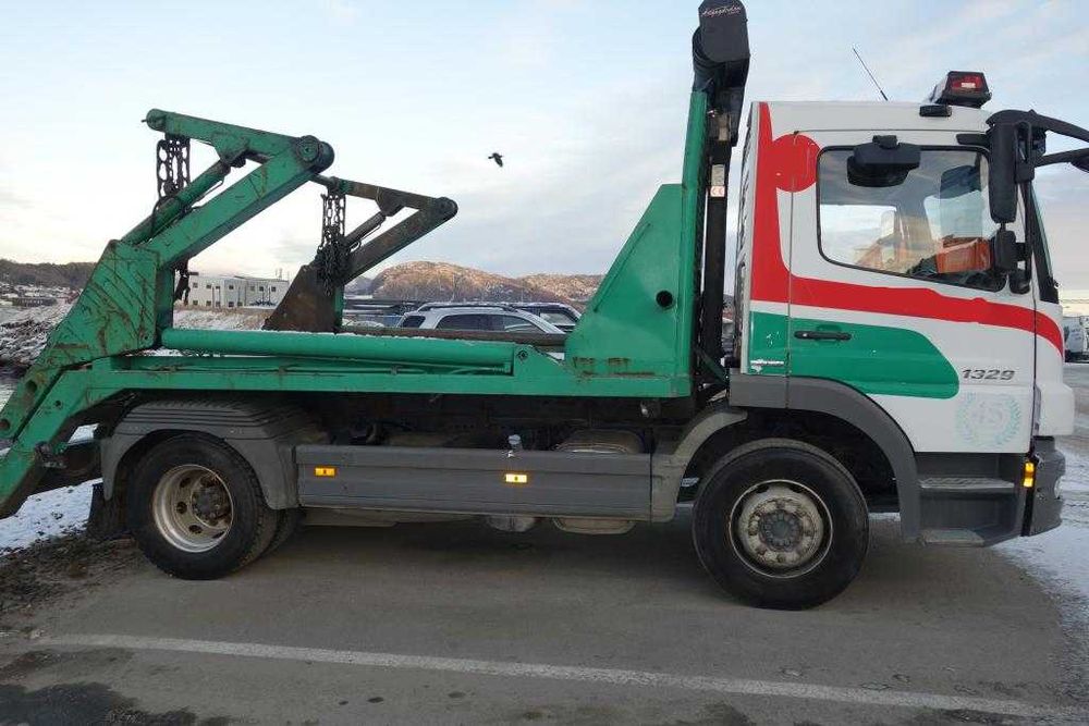 Къртене!Извозване на отпадъци!Контейнери под наем!Картачни услуги!