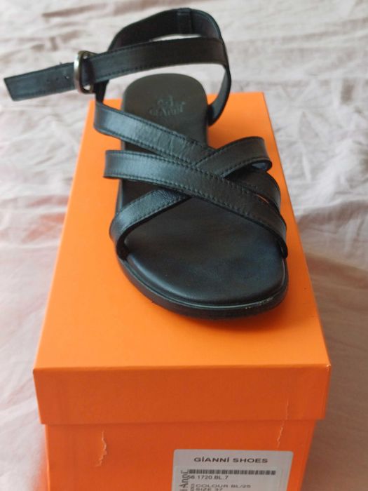 дамски сандали Gianni