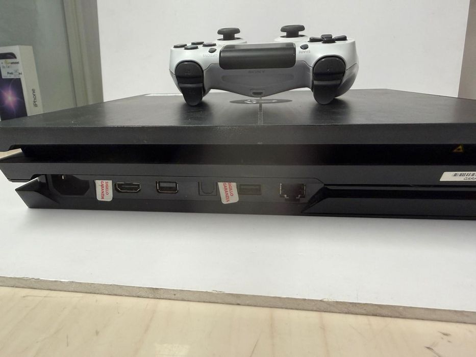 Consola Sony PlayStation 4 Pro, 1 TB, Black -T-