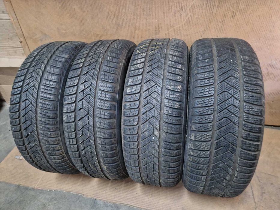 4 Pirelli R18 225/50
зимни гуми Runflat 
DOT3820