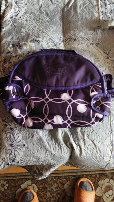 Отдам даром сумки на коляску