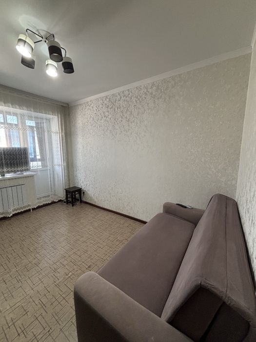 Продам 2к.кв. Нурсити 2мкр.