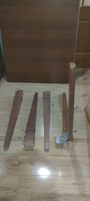 Стол для гостиной