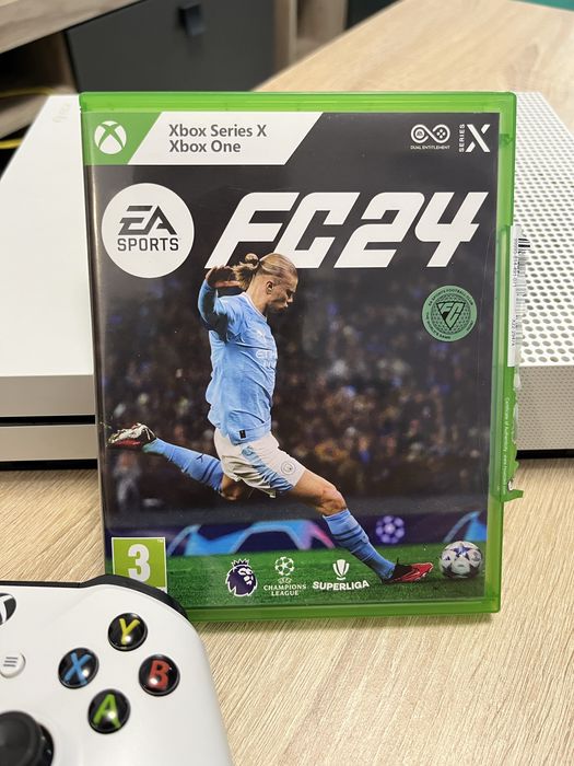 Xbox one S plus Fifa 24
