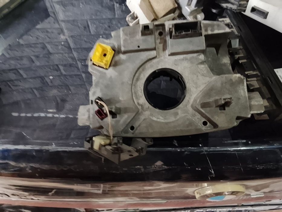 Е60 все кузовной запчасти