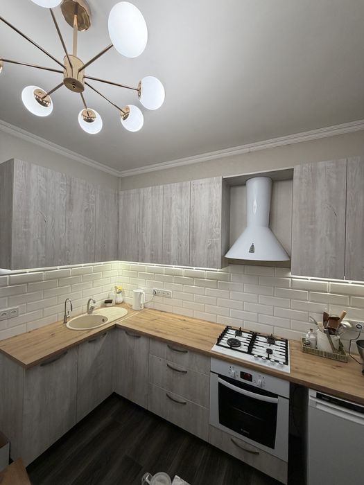 Кухонный гарнитур с техникой