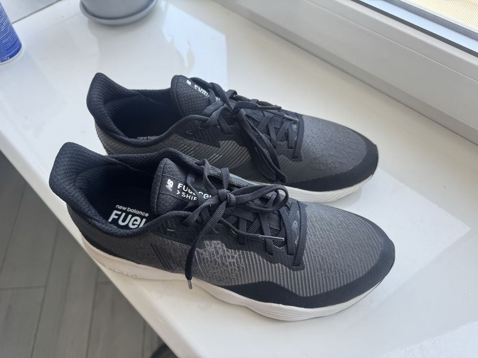 New balance 44р/28см