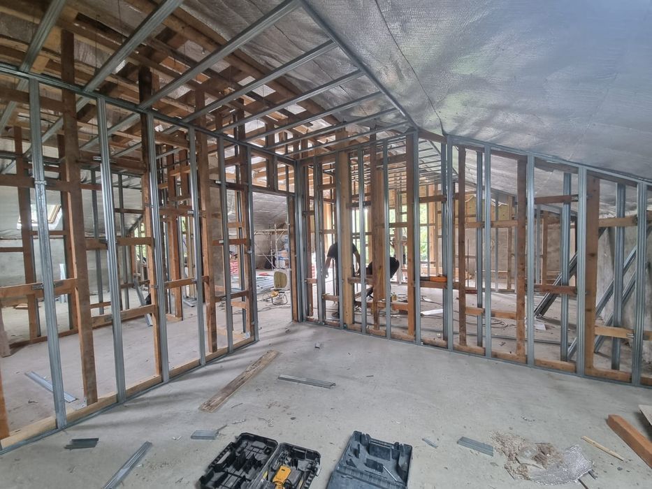 Echipa construcții-lucrari construcții