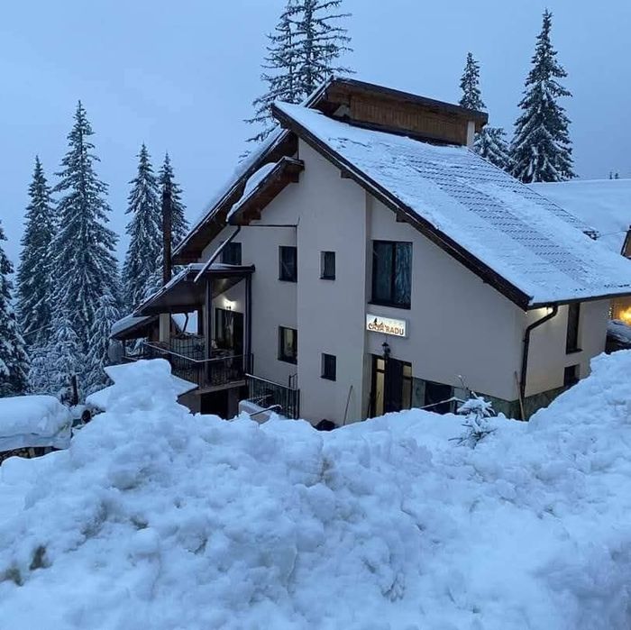 Cazare   Ranca  Casa Radu