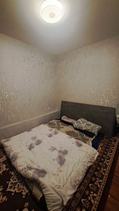 Чирчик шахар 
2-микрораён галирейка 
#2-хона 3-хона килинган 2-етаж