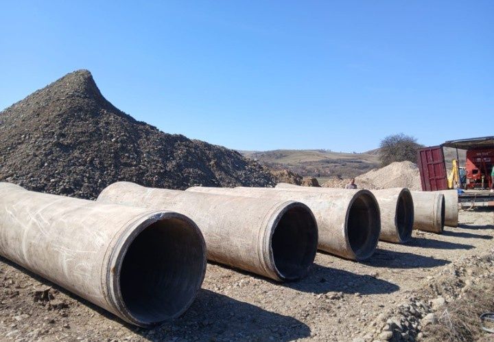 Vând tuburi din beton premo