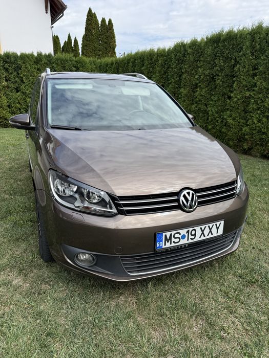 VOLKSWAGEN Touran 2011 — imagine 1