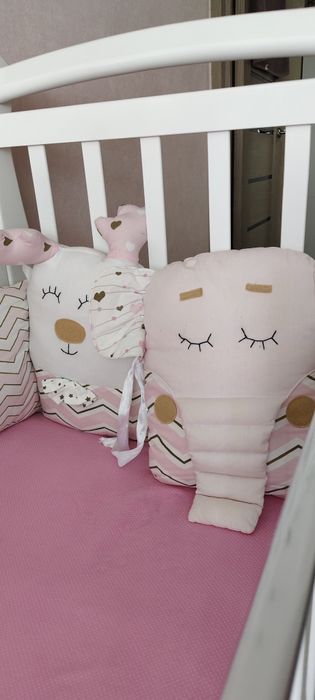 Продам бортики в кроватку