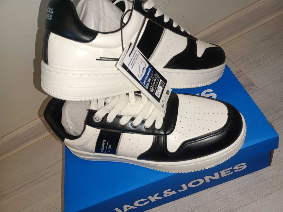 Обувки,,Guess,,Jack&Jones,,