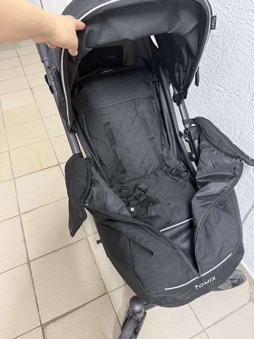 Коляска Tomix прогулочная .