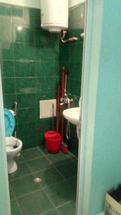 собственик продава магазин-офис