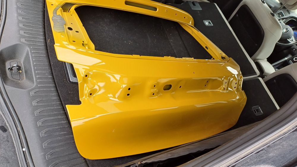 Peugeot 208 Капак на багажник / Врата багажник