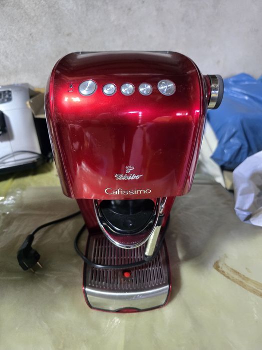 Кафемашина Tchibo Cafissimo Classic – червена