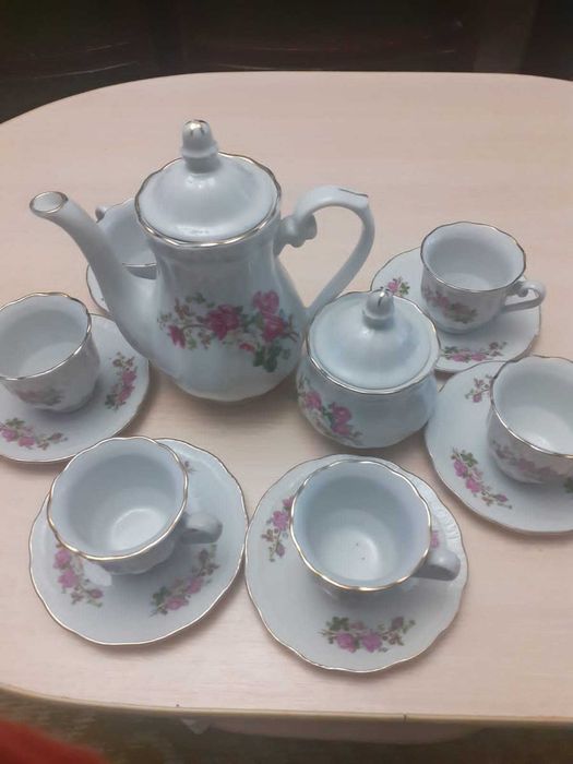 Продам          посуду