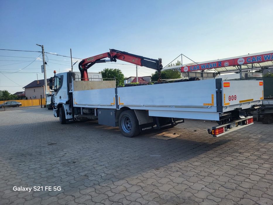 Camion cu macara Iveco Stralis
