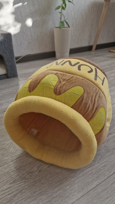 Лежанка для кошки