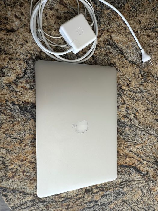 Отличен MACBOOK 15’’ 512GB