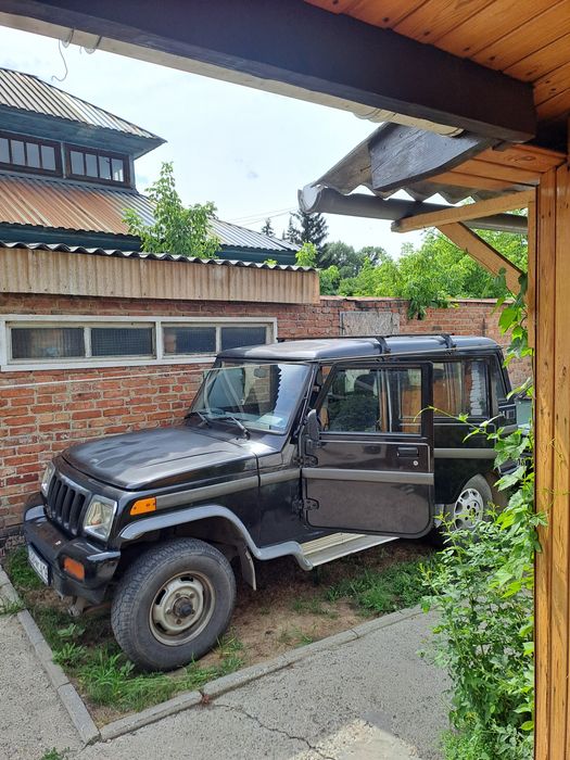 Внедорожник Mahindra