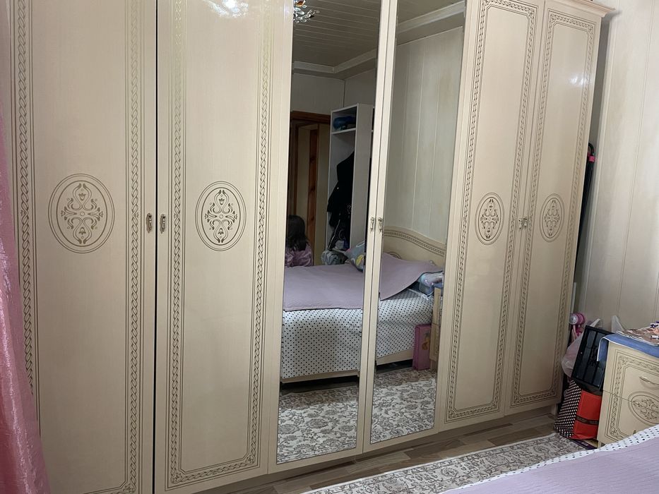 Спальный гарнитур в идеальном состоянии