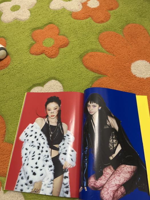 Vind album "Rich Man" aespa versiunea NINGNING