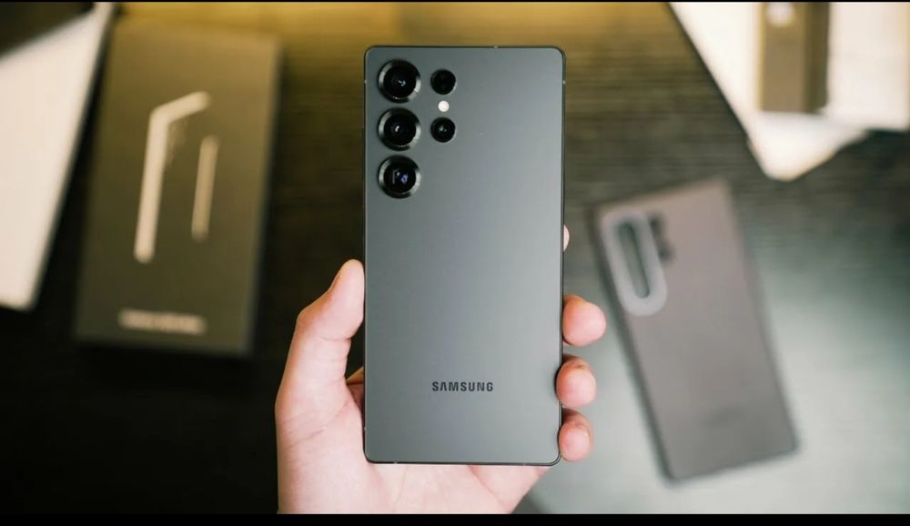 Samsung Galaxy S25 Ultra 12/512.