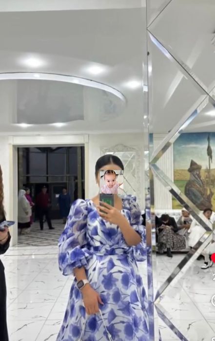 Женское платье вечернее