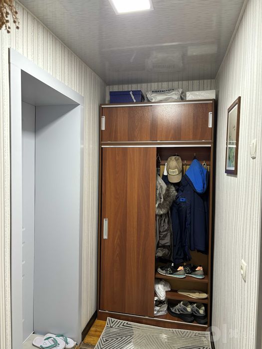Продается своя квартира 1/5/5, 37м2 балкон 1.5х6