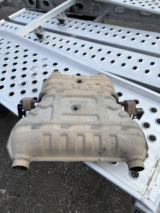 Средно гърне Jeep grand cherokee 5.7