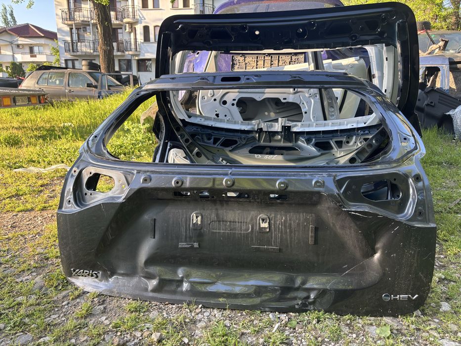 Капак/Багажник/Задна врата Toyota Yaris Cross