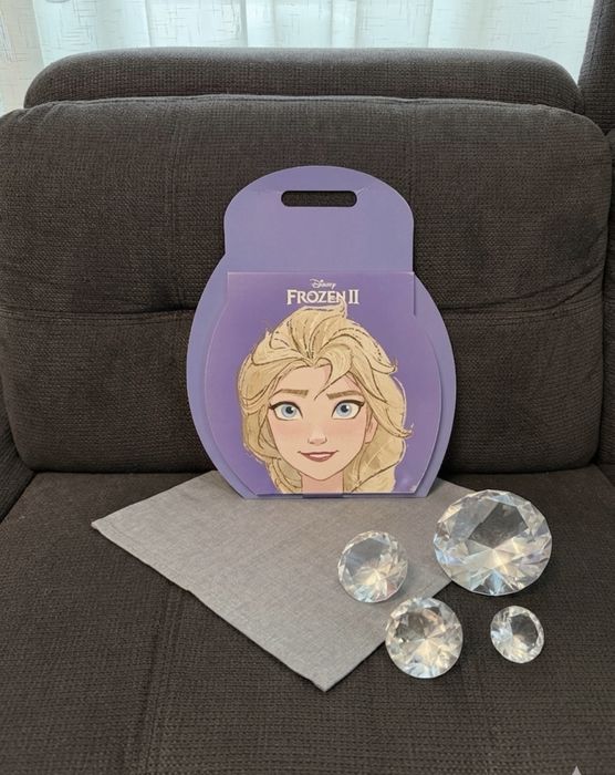 Carte de colorat Frozen