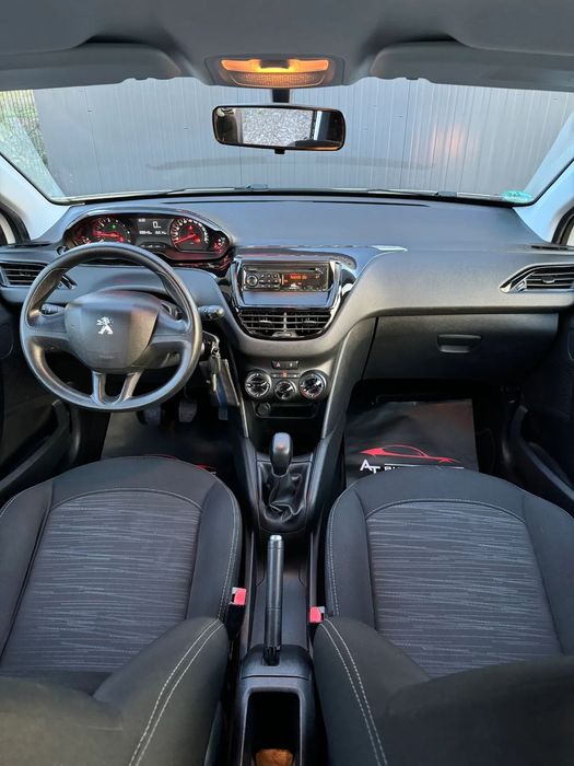Peugeot 208 Peugeot 208  2014