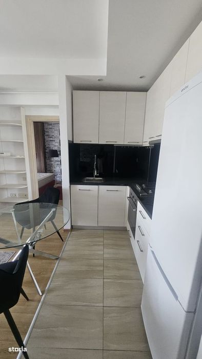 2 camere+parcare, Cosmopolis