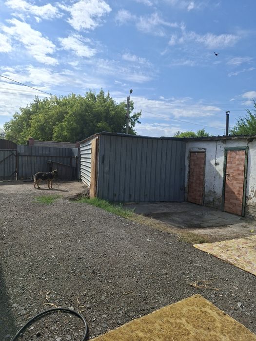 Продаю  пол дома