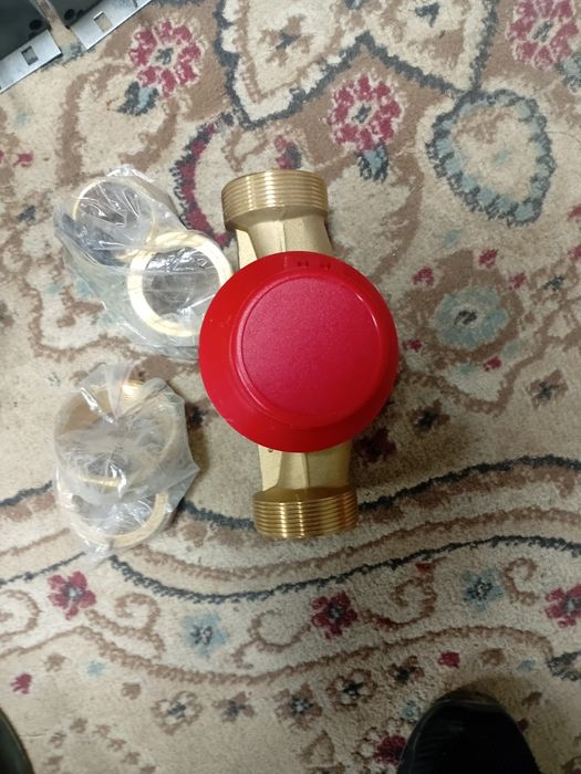 Продаю прибор учёта горячей воды