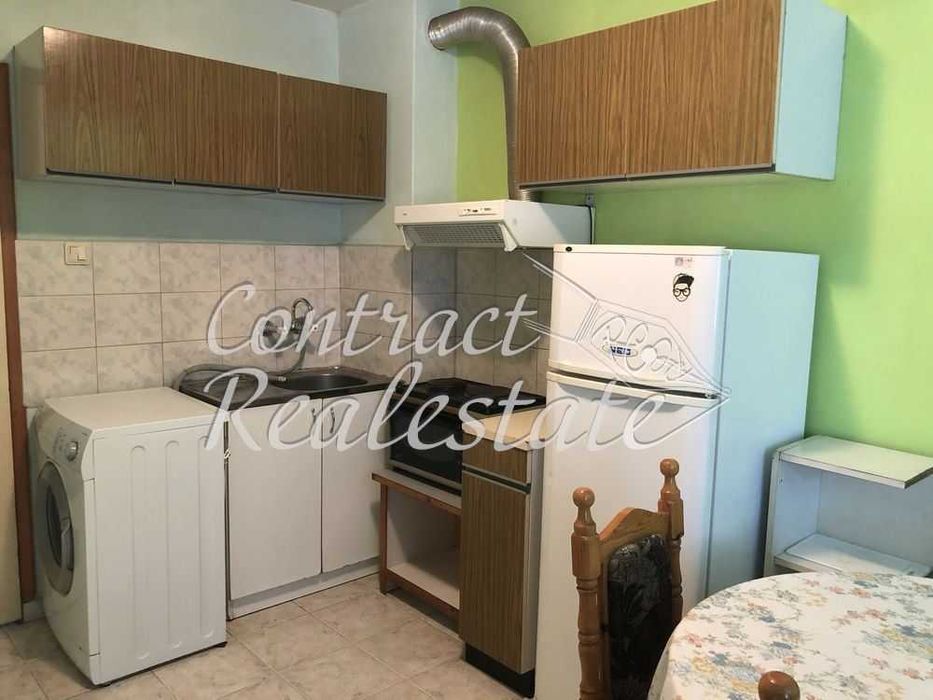 Дава се под наем Двустаен апартамент в Варна, Колхозен пазар - 60 кв.м за 275.4 € - Снимка #1