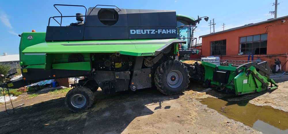 Combină Deutz-Fahr C 6205 T5 + Header Deutz Fahr DX VX VARICROP – 2018