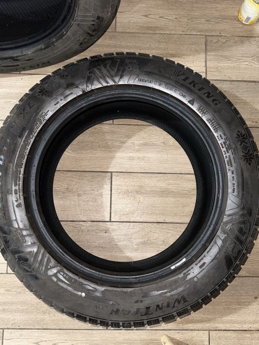 Cauciucuri 235/55/R17 iarna VIKING