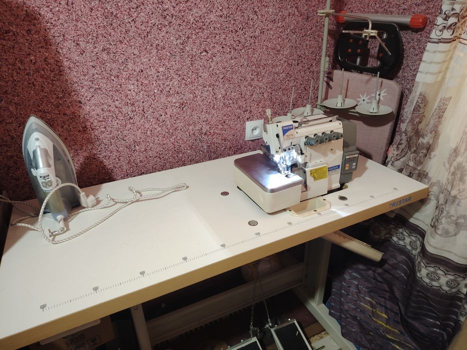 Averlo mashinka TRISTAR 4ta iplik srochna sotiladi 2.700 ming