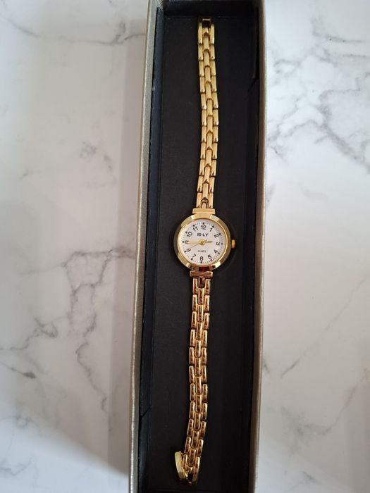 Дамски елегантен часовник