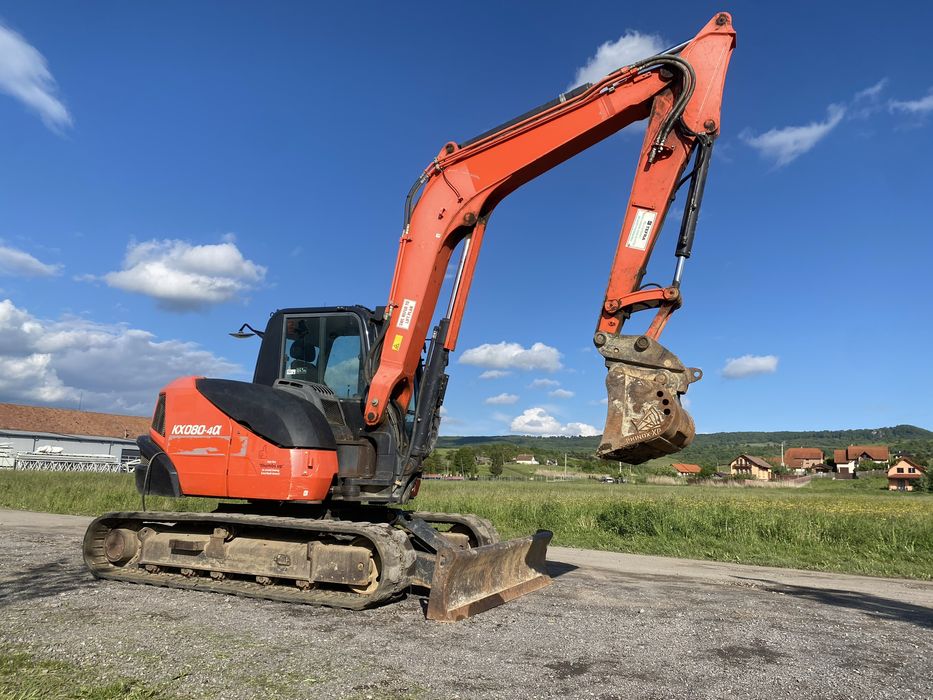De vanzare sau da inchiriat excavator Kubota KX080-4 CX
