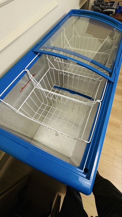 Морозильник 338л