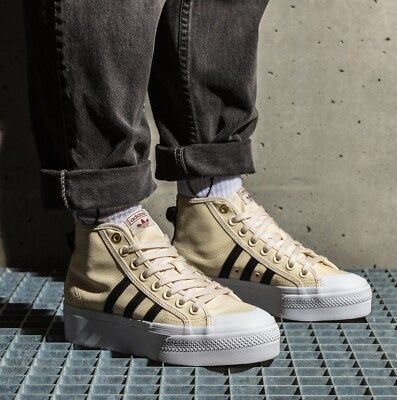 Produs nou cu etichetă - Nr. 39