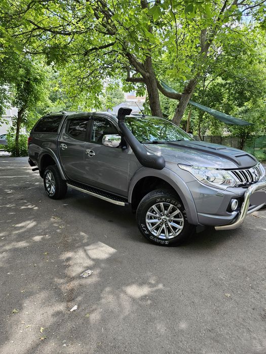 Mitubishi l 200 an 2017