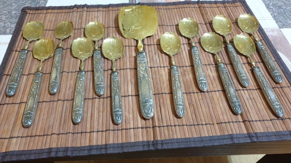 Комплект антични френски сребърни лъжици Минерва