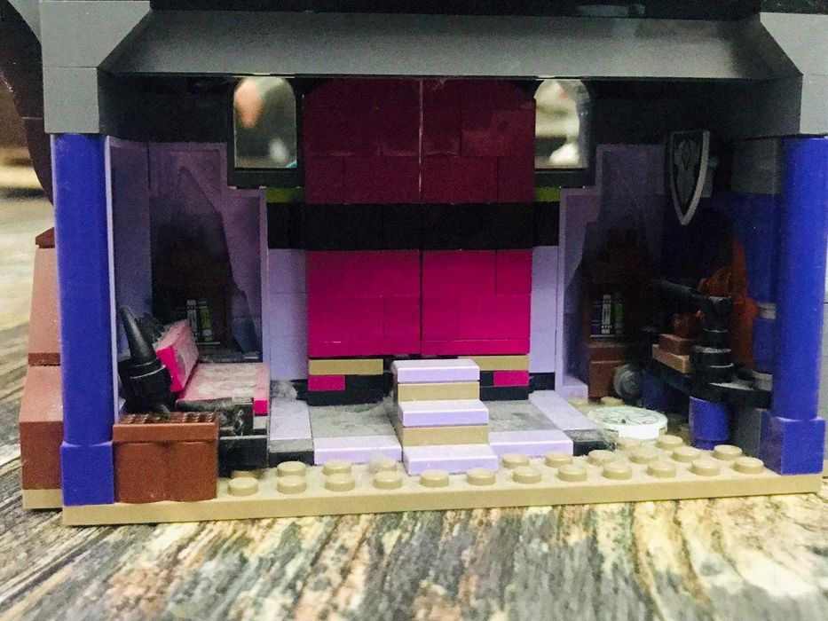 LEGO® Elves Castelul magic de umbre al Raganei